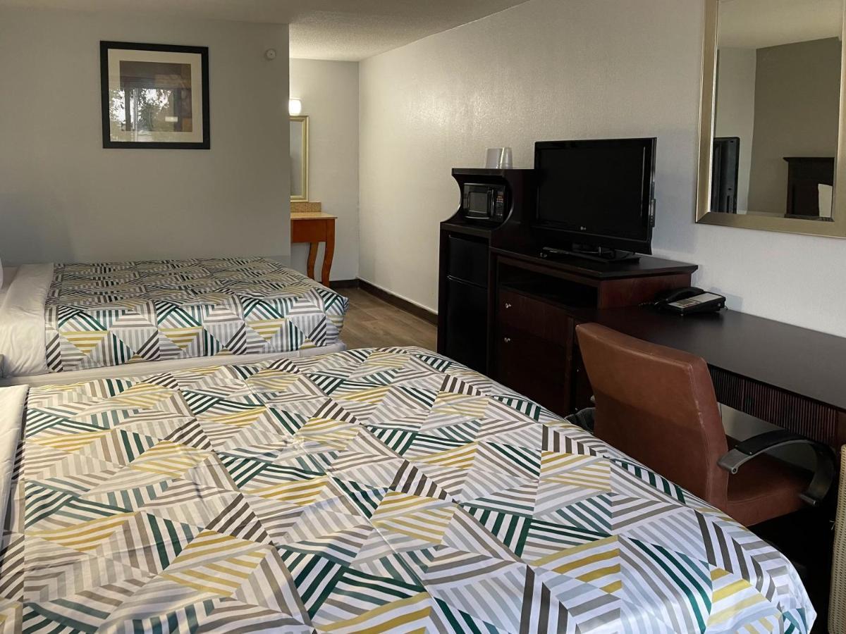 Suites Wytheville Va Bagian luar foto