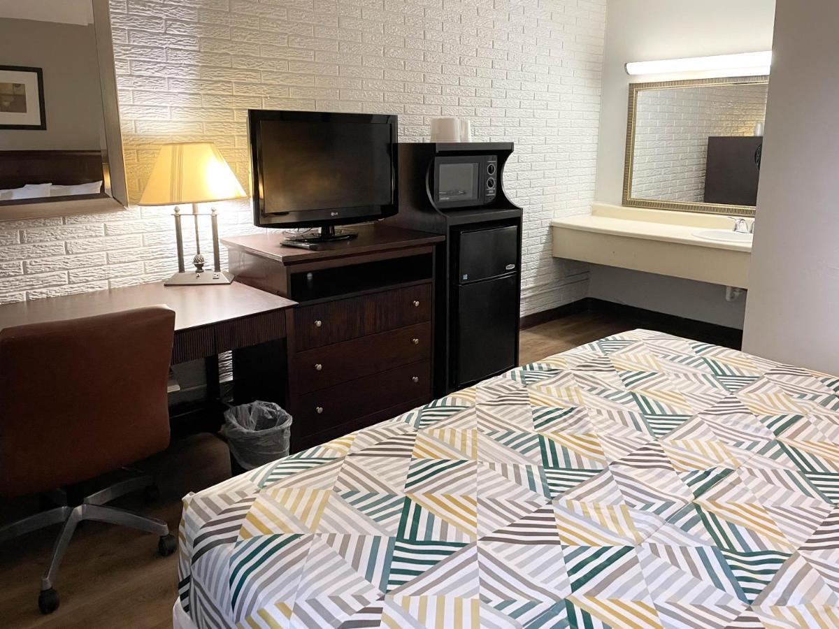 Suites Wytheville Va Bagian luar foto